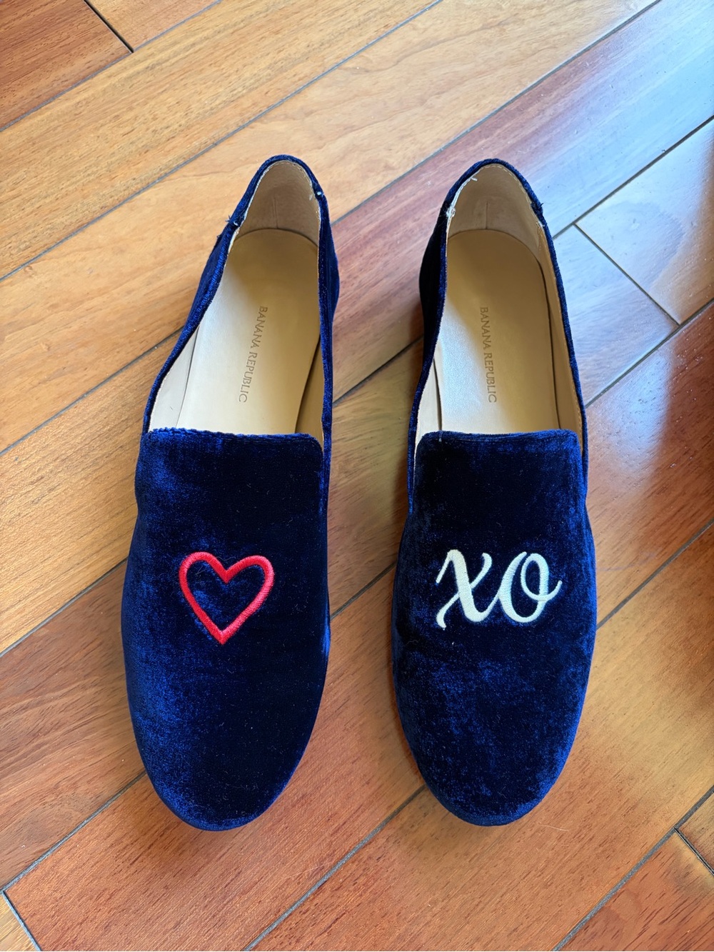 Banana Republic Women's Navy Velvet Slip-On Smoking Shoes/Loafers - Size 9
